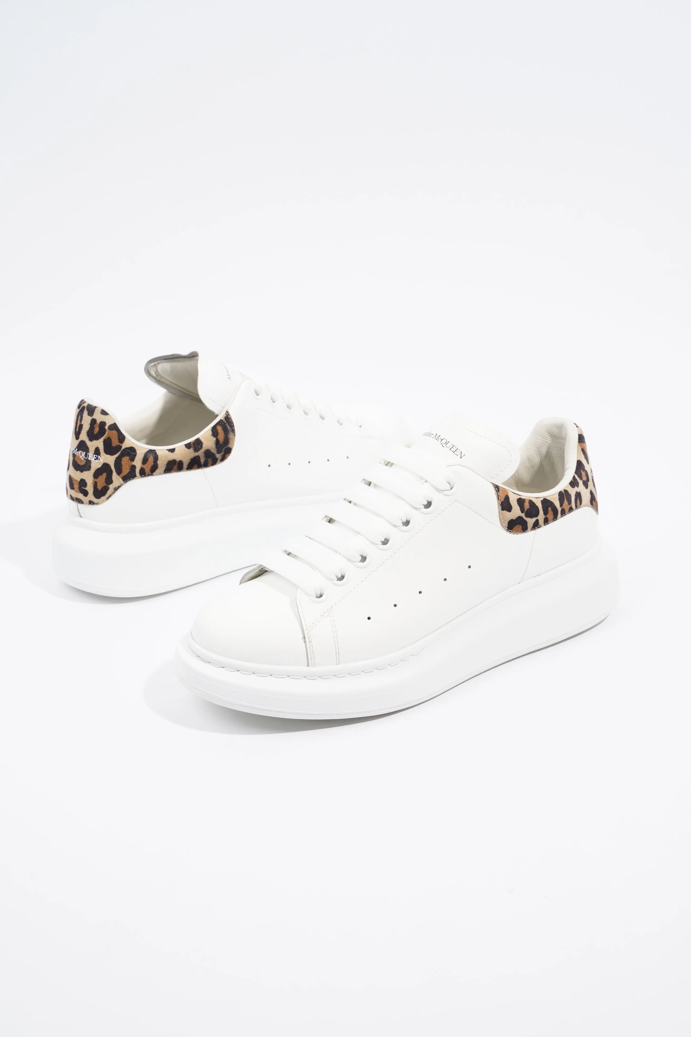 Alexander McQueen Oversized Sneaker White / Leopard Tab Leather EU 40 UK 7