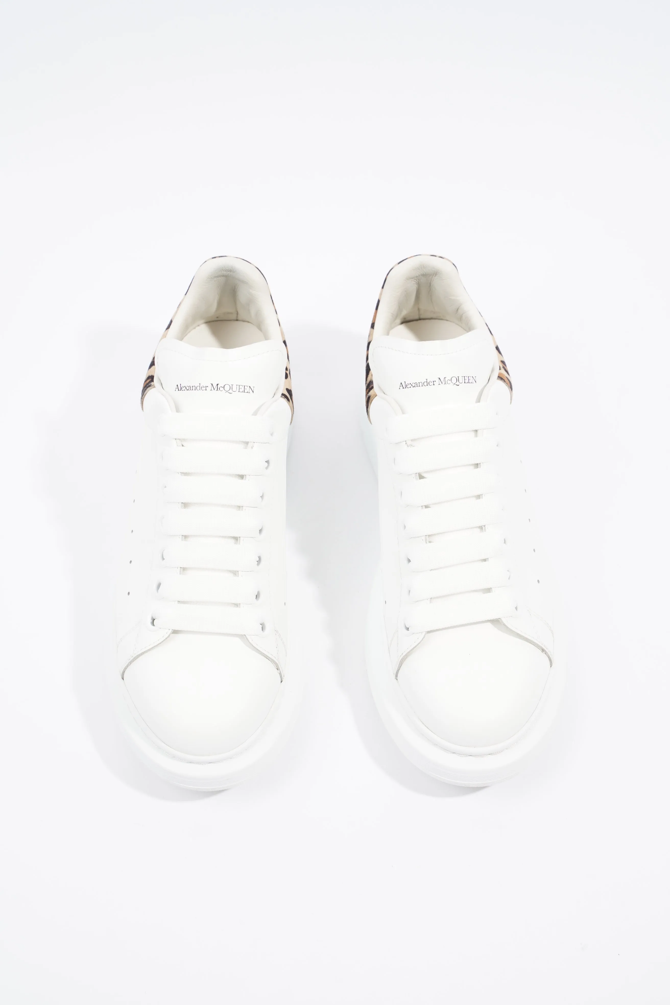 Alexander McQueen Oversized Sneaker White / Leopard Tab Leather EU 40 UK 7
