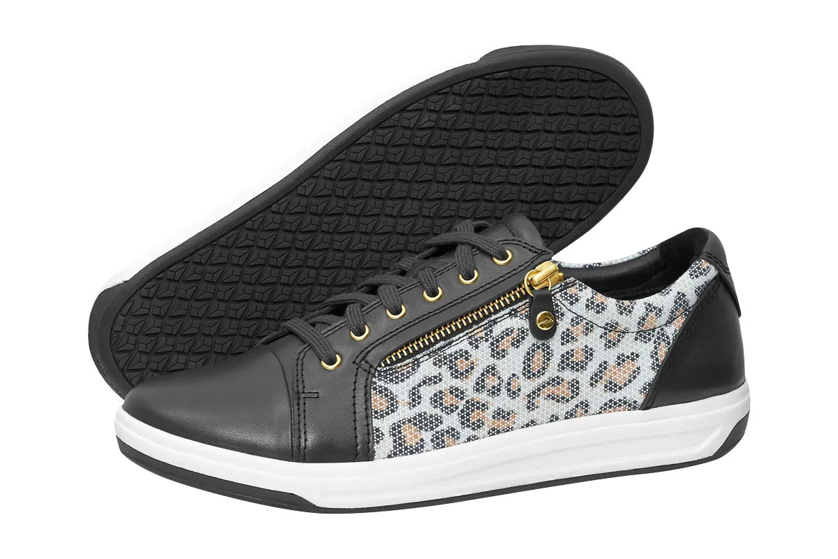 Ascent Stratus Zip C Leopard Womens