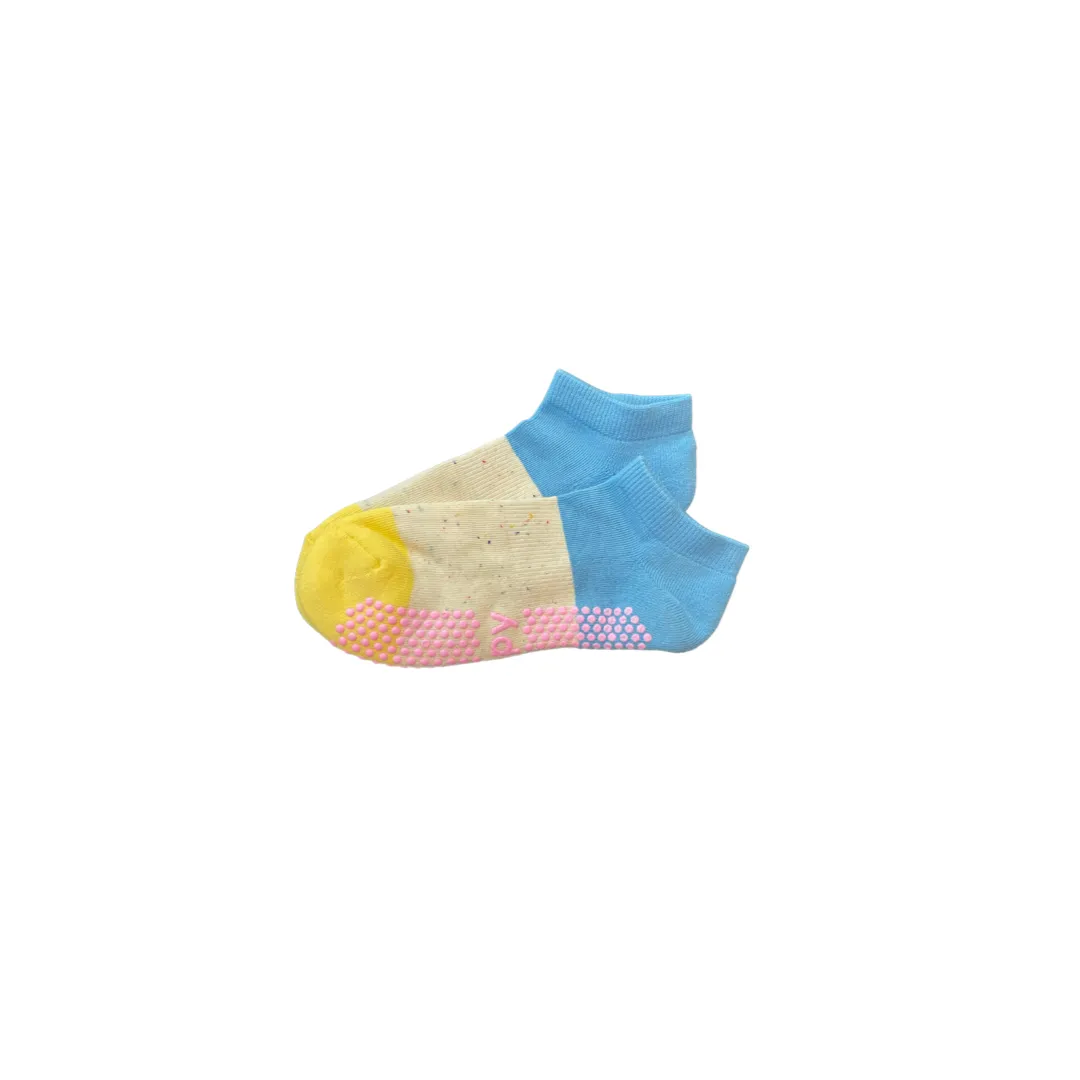 Neapolitan Ankle Grippy Socks