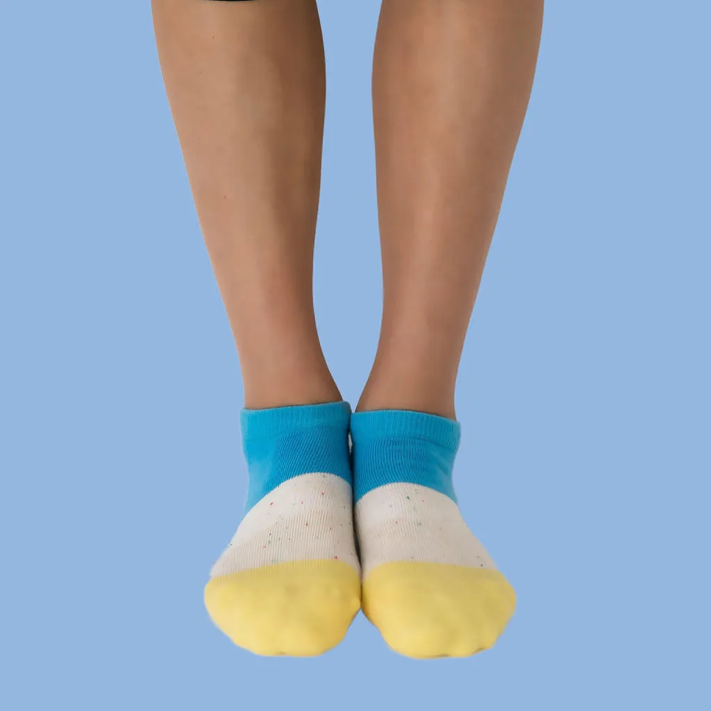 Neapolitan Ankle Grippy Socks